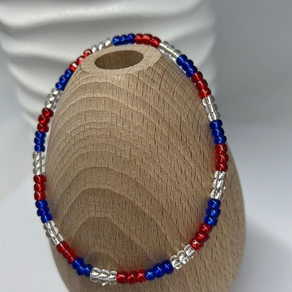 STRETCH Beaded Anklet Red White & Blue - Picture 9 of 9